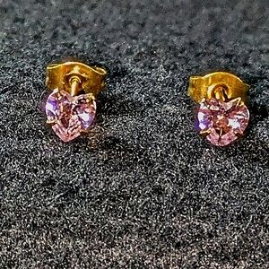 JUST J AND M. LIGHT PINK. CRYSTAL HEART EARRINGS.